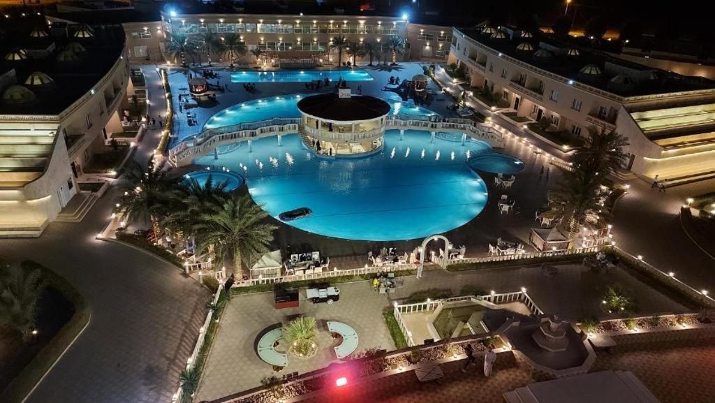 Al Salam Grand Hotel Ал Бурайми Екстериор снимка