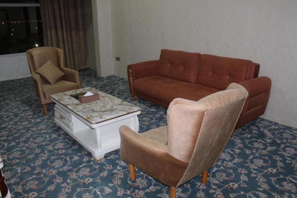 Al Salam Grand Hotel Ал Бурайми Екстериор снимка